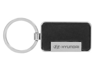 Hyundai 00402-24208 Keychain with a Black leather insert
