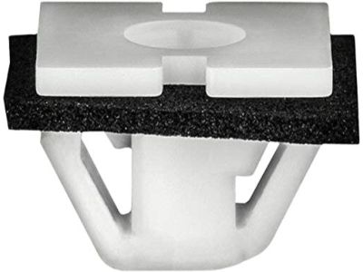 Hyundai 87756-3D000 Clip -Waist Line Moulding Mounting