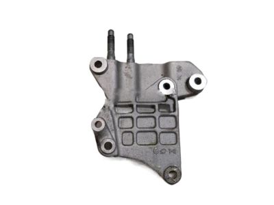 Hyundai Santa Fe Sport Engine Mount Bracket - 21670-2GGB0