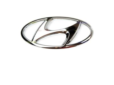 Hyundai Santa Fe Emblem - 86300-S2100