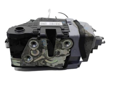 Hyundai 82494-D3000 Retainer-Front Door Latch RH 82494-D3000 Hyundai Retainer-Front Door Latch RH Product Photo 1 of 2