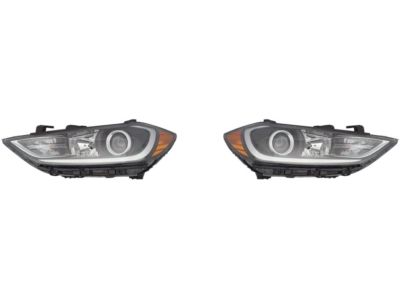 Hyundai Headlight - 92101-F2040