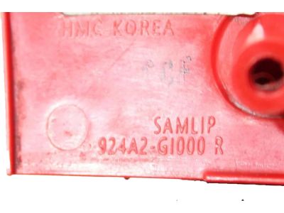 924A2-GI000 Hyundai LAMP ASSY-REAR R/REFL,RH Product Photo 5 of 6