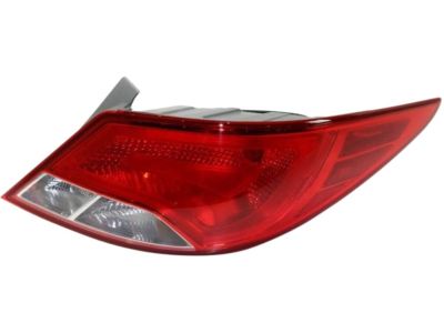 2015 Hyundai Accent Back Up Light - 92402-1R610