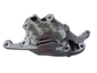 Hyundai 25252-25001 Bracket-Power Steering Pump Mounting