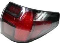 Hyundai 92402-K5000 LAMP ASSY-REAR COMB OUTSIDE,RH Hyundai 92402-K5000 LAMP ASSY-REAR COMB OUTSIDE,RH